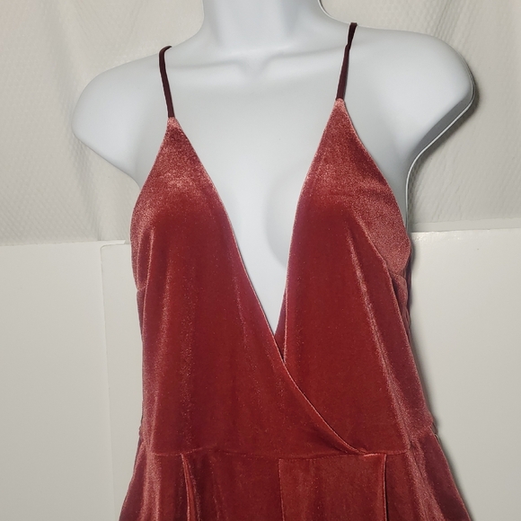 NWT Express Velvet Romper Jumpsuit Size 10 Elegant Burgundy - Picture 3 of 13